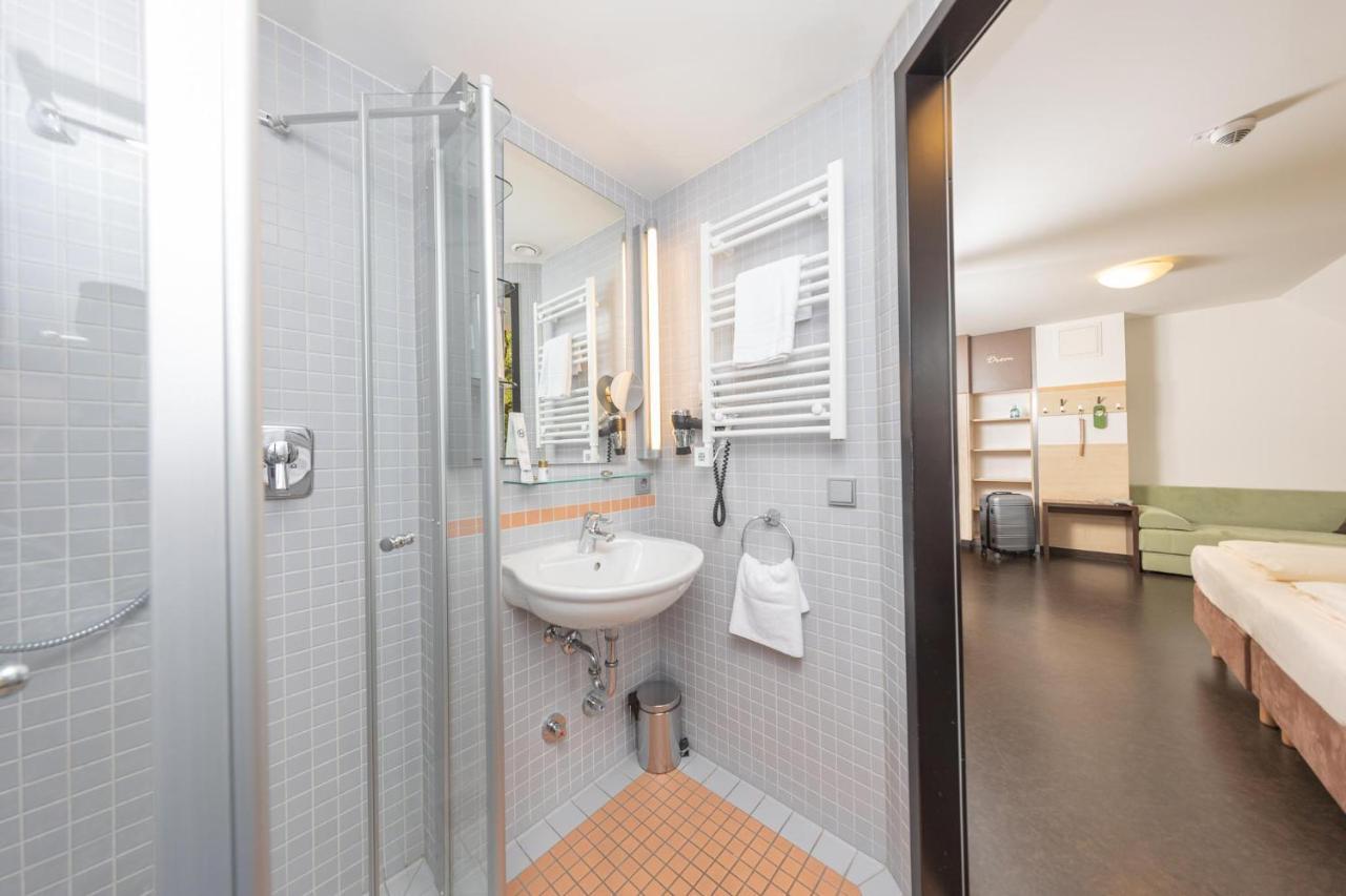 Radlhotel Wassertrüdingen Buitenkant foto