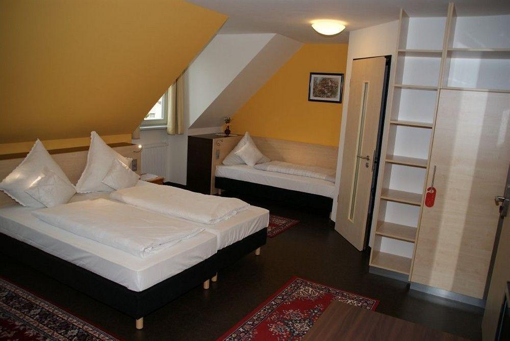 Radlhotel Wassertrüdingen Buitenkant foto