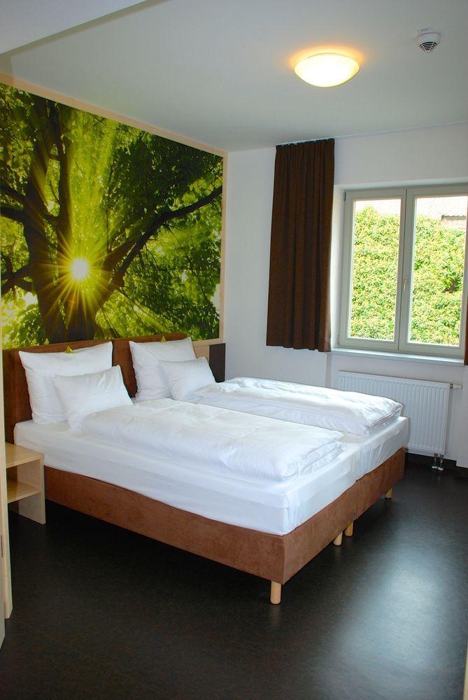 Radlhotel Wassertrüdingen Buitenkant foto